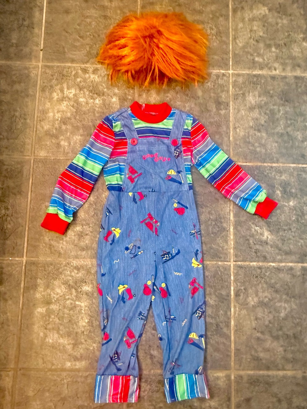 Chucky kids 4T costume - Chucky overalls and wig